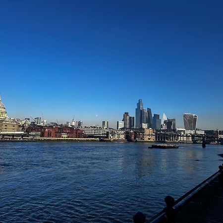 Room In Central London Overview Thames Eksteriør billede
