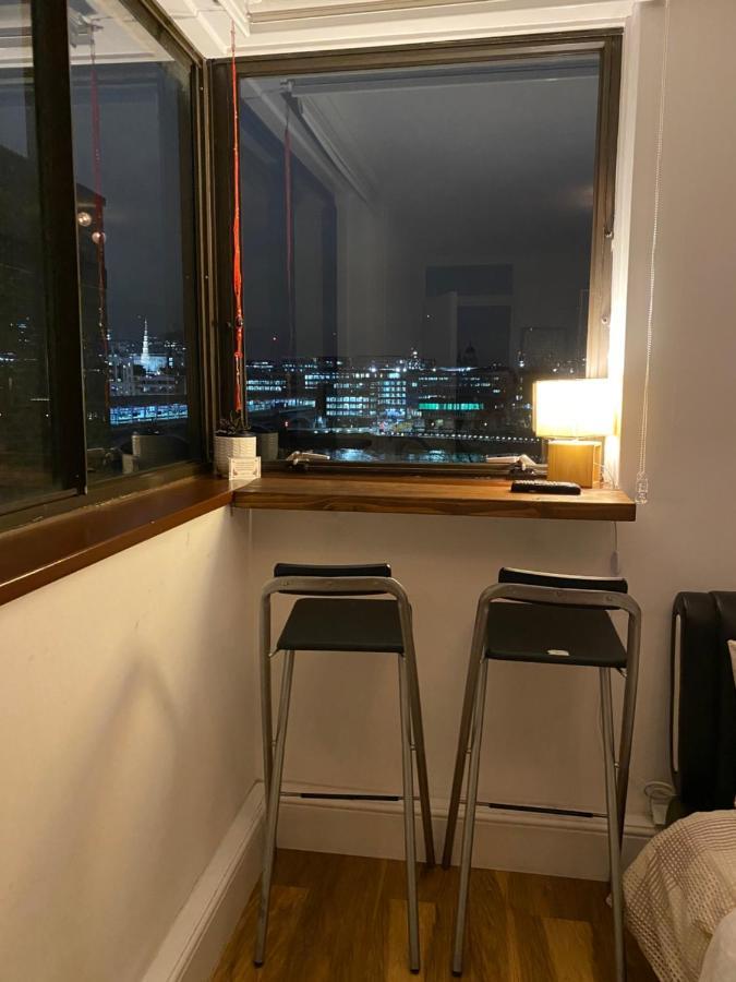 Room In Central London Overview Thames Eksteriør billede